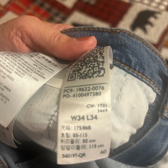 Levi’s - Picture 5 of 5